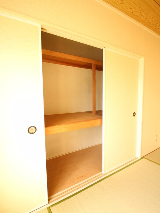 物件内観写真16　(収納)