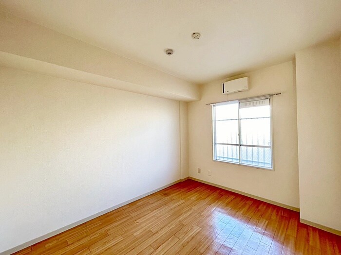 物件内観写真9　(居室)