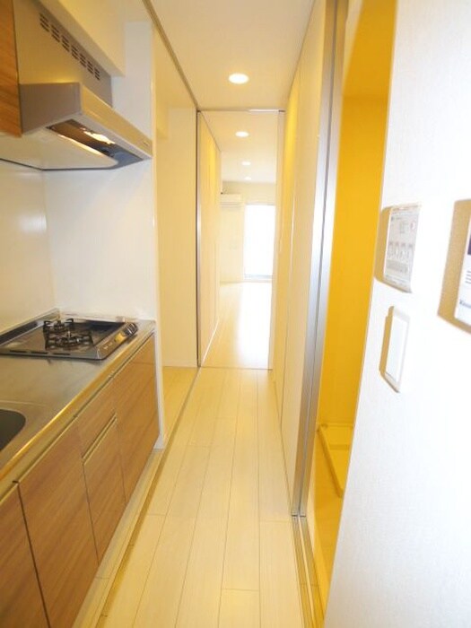 物件内観写真17　(廊下)