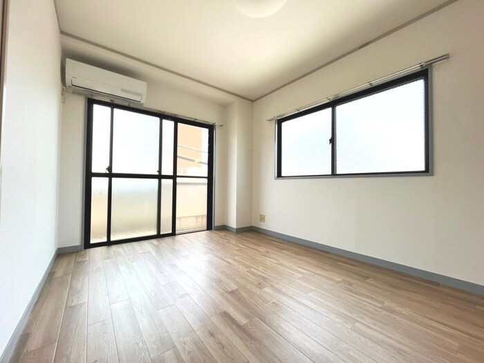 物件内観写真8　(居室)