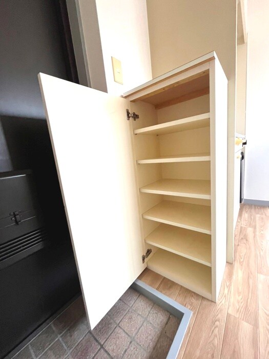 物件内観写真14　(靴箱)