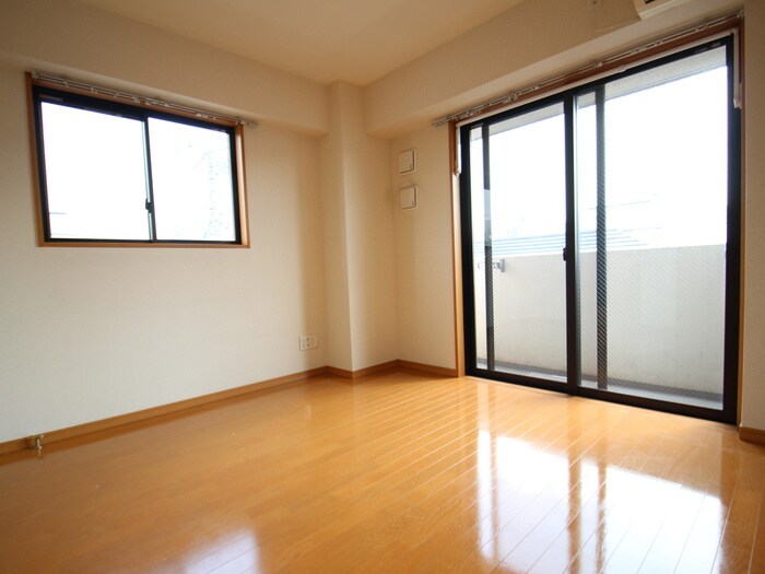 物件内観写真7　(居室)