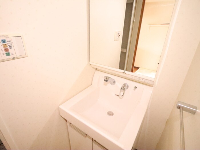 物件内観写真12　(洗面)