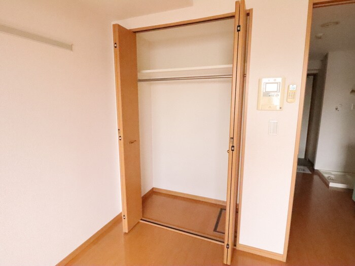 物件内観写真15　(収納)