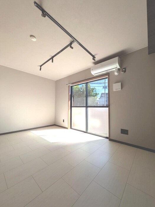 物件内観写真13　(居室)