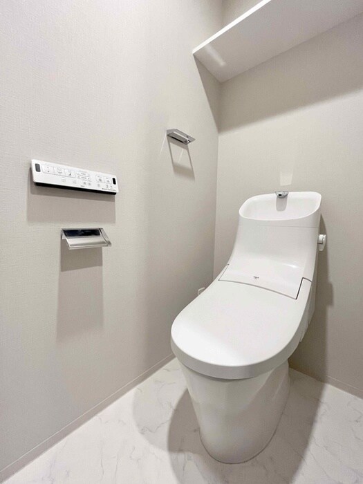 物件内観写真14　(トイレ)