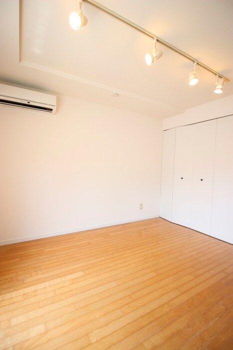 物件内観写真13　(居室)