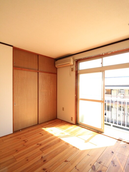 物件内観写真7　(居室)