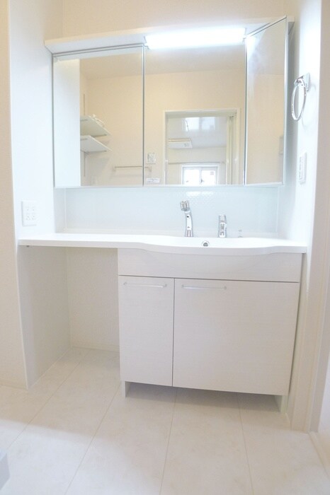 物件内観写真10　(洗面)