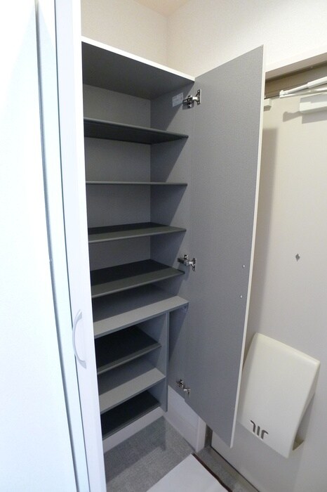 物件内観写真16　(靴箱)