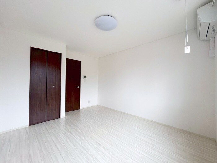 物件内観写真13　(居室)