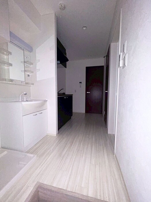 物件内観写真18　(廊下)