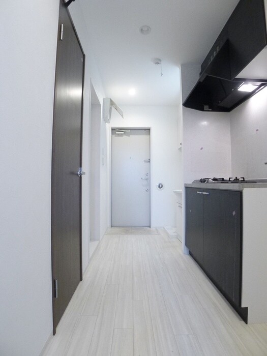 物件内観写真20　(廊下)