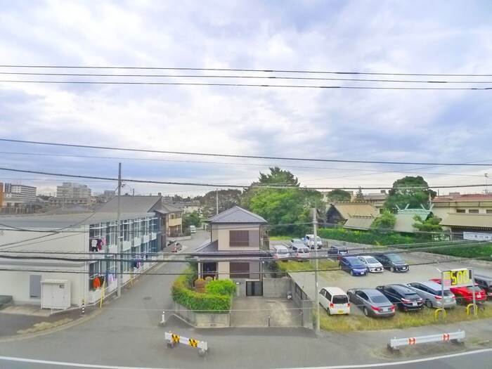 物件内観写真22　(室内からの展望)