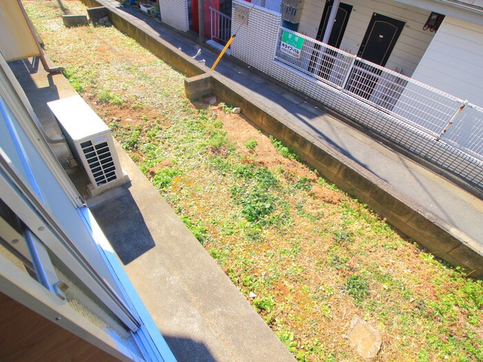 物件内観写真18　(室内からの展望)