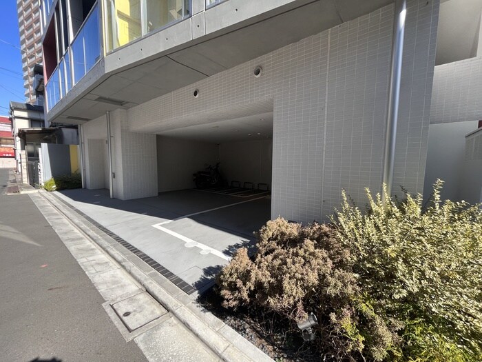 物件外観写真2　(駐車場)