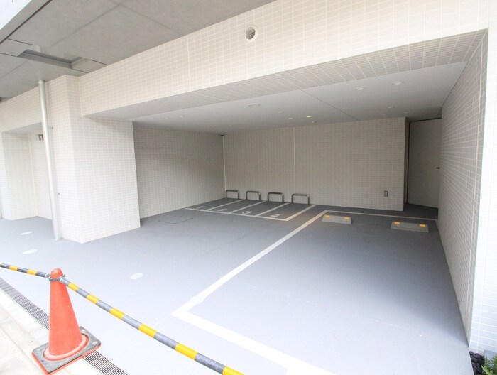 物件外観写真4　(駐車場)