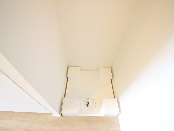 物件内観写真15　(洗濯機置場)