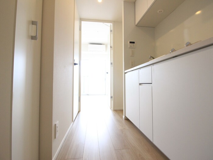 物件内観写真18　(廊下)