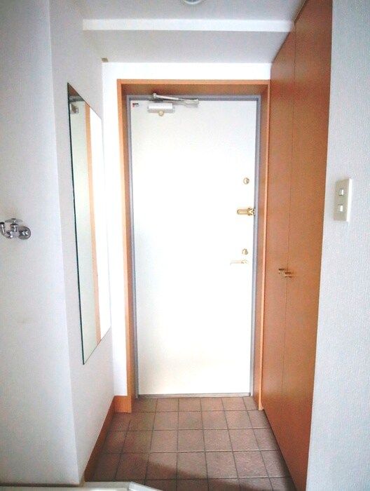 物件内観写真21　(玄関)
