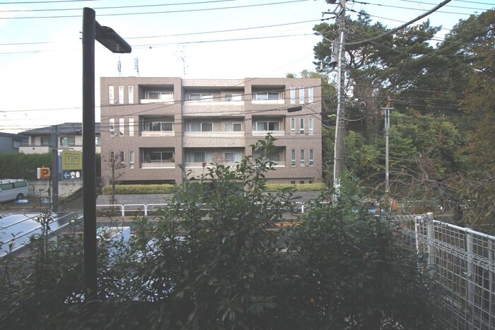 物件内観写真22　(室内からの展望)