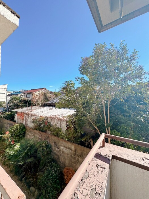 物件内観写真15　(室内からの展望)