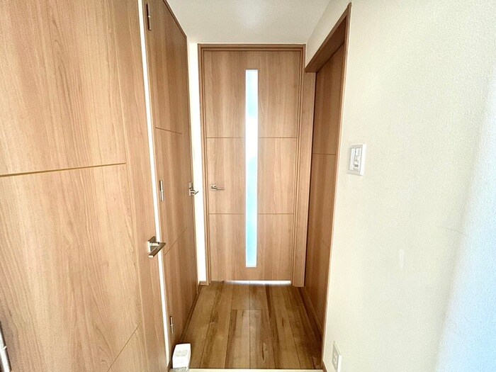 物件内観写真16　(廊下)