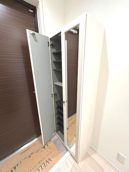 物件内観写真8　(靴箱)