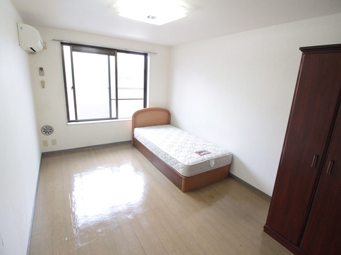 オ－バン・パレの居室