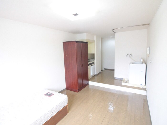 物件内観写真11　(廊下)