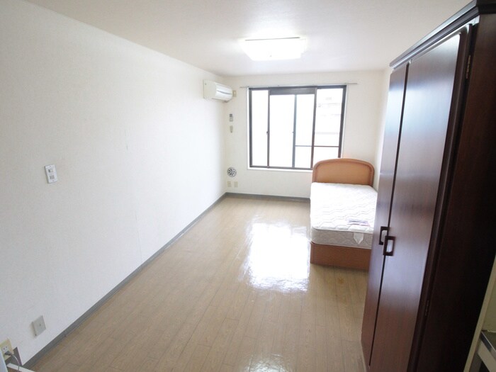 物件内観写真12　(居室)