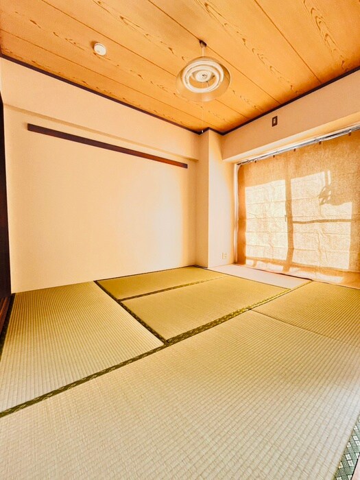 物件内観写真9　(居室)