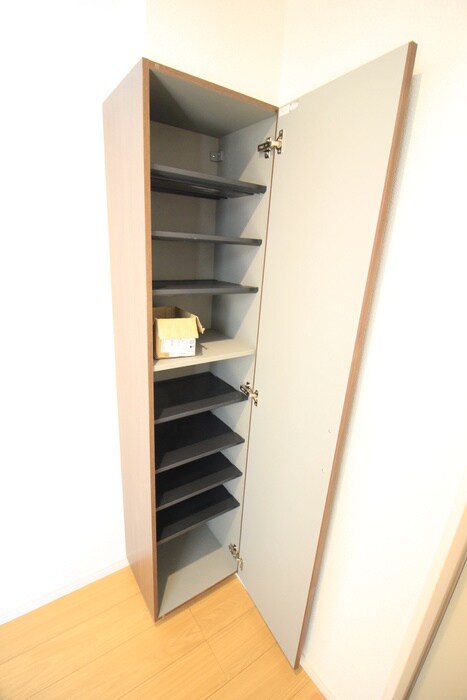 物件内観写真19　(靴箱)