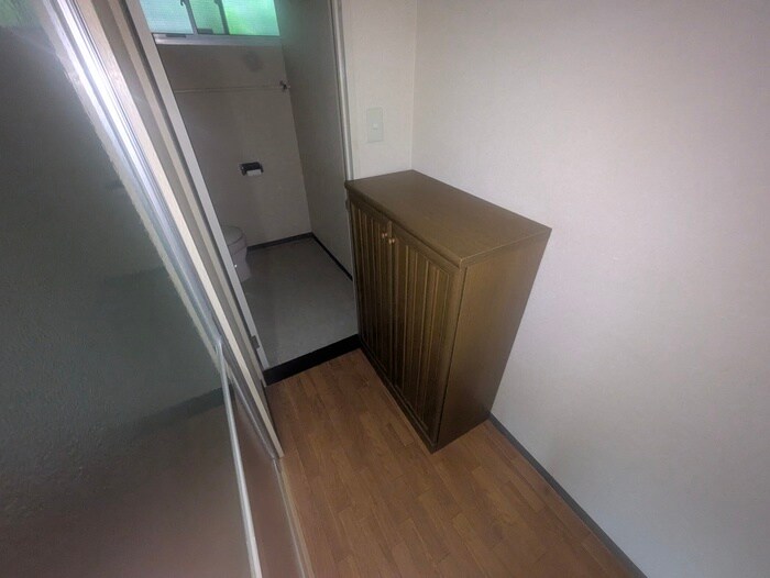 物件内観写真5　(靴箱)