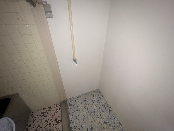 物件内観写真10　(洗濯機置場)