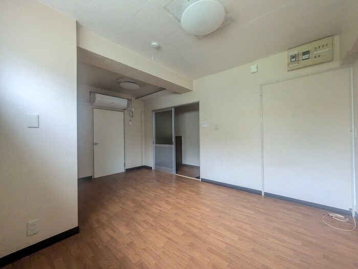 物件内観写真11　(居室)