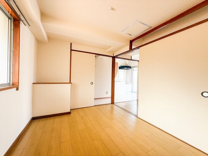 物件内観写真6　(居室)