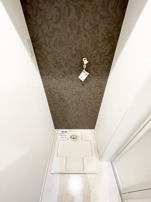 物件内観写真15　(洗濯機置場)