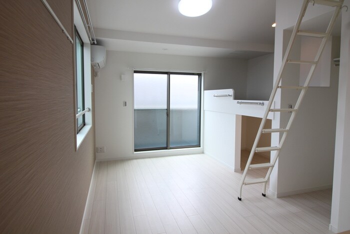 物件内観写真8　(居室)