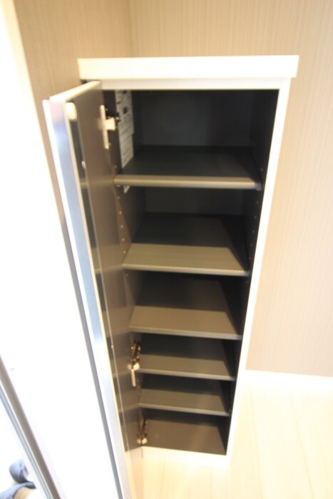 物件内観写真10　(靴箱)