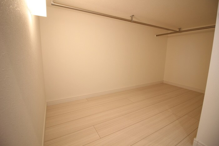 物件内観写真11　(収納)