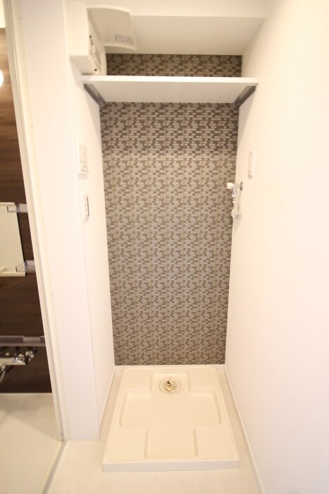 物件内観写真13　(洗濯機置場)