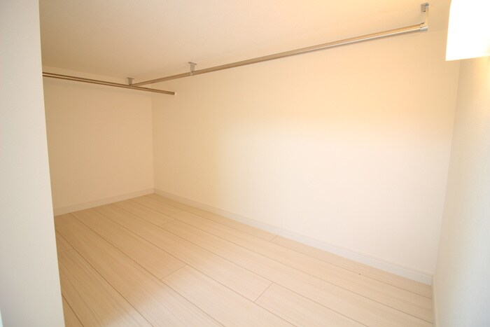 物件内観写真18　(収納)
