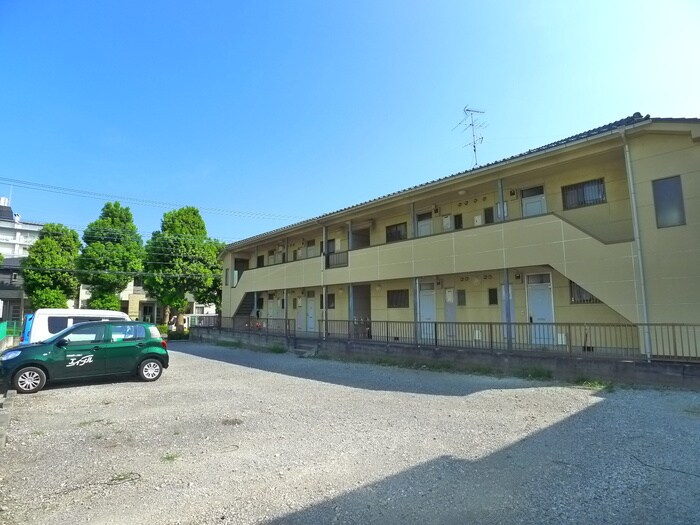 物件外観写真3　(駐車場)