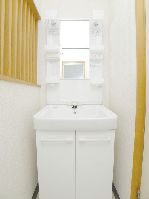 物件内観写真13　(洗面)