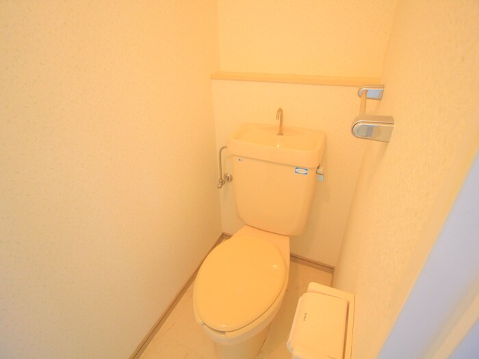 物件内観写真12　(トイレ)