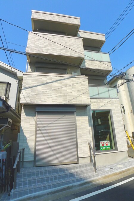 エスタセルカ外観写真