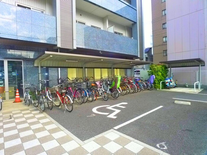 物件外観写真6　(駐輪場)