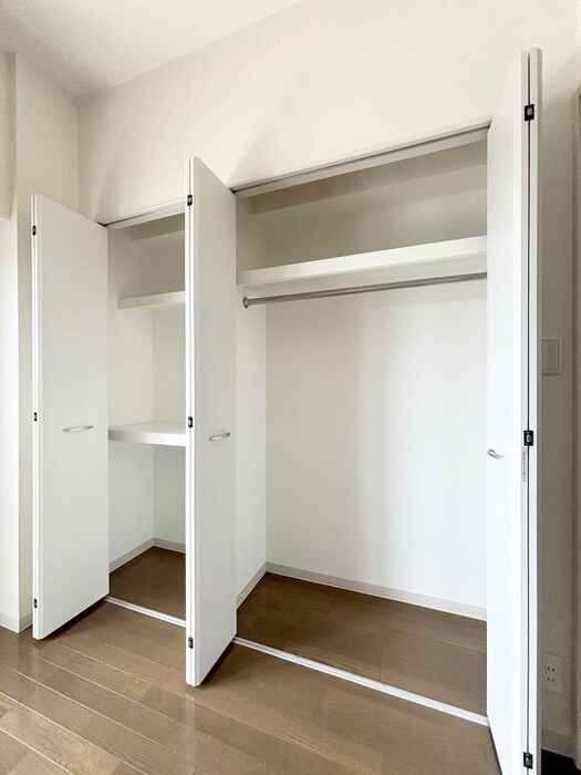 物件内観写真15　(収納)