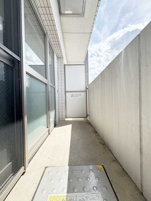 物件内観写真16　(ベランダ・バルコニー)